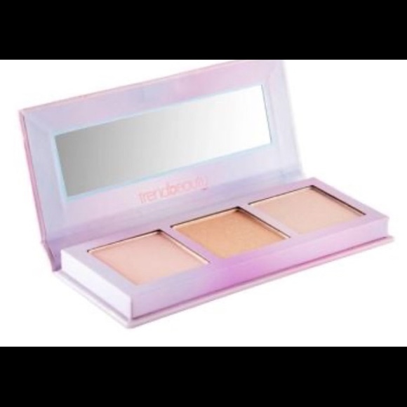 NEW 3/$20TrendBeauty UNICORN DUST Highlighter Palette - Picture 1 of 1